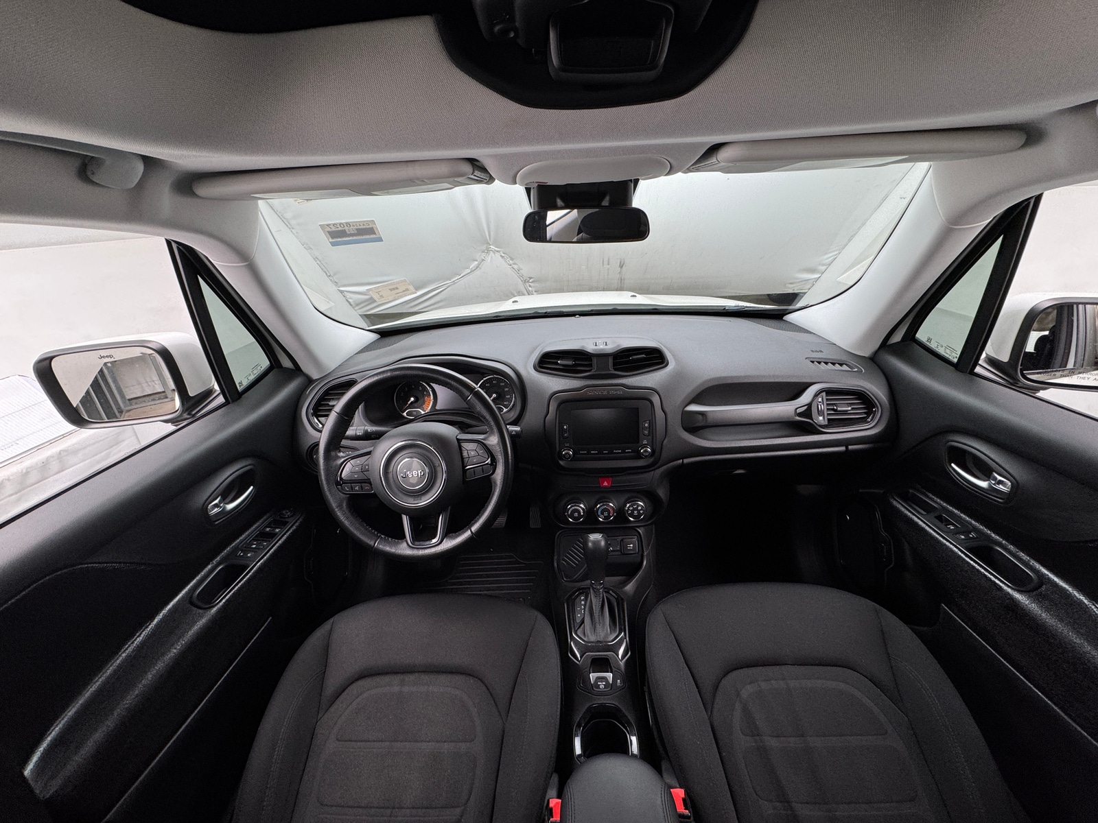 Thumbnail: 2017 Jeep Renegade - 3