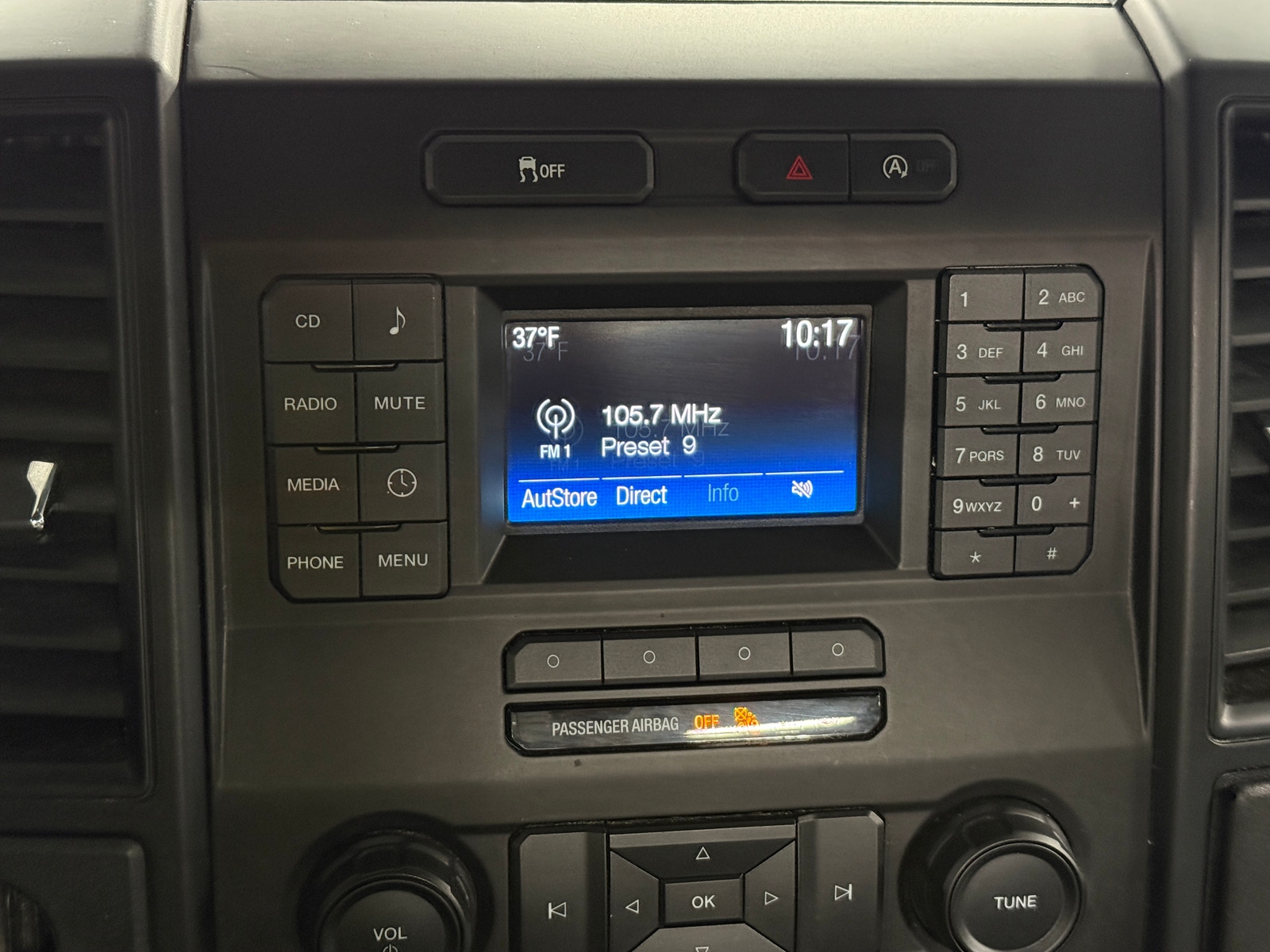 Thumbnail: 2016 Ford Econoline - 3