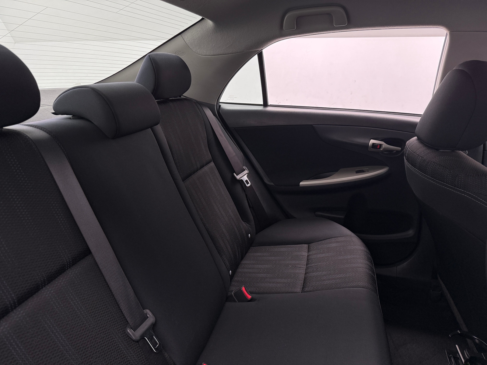 Thumbnail: 2013 Toyota Corolla - 6