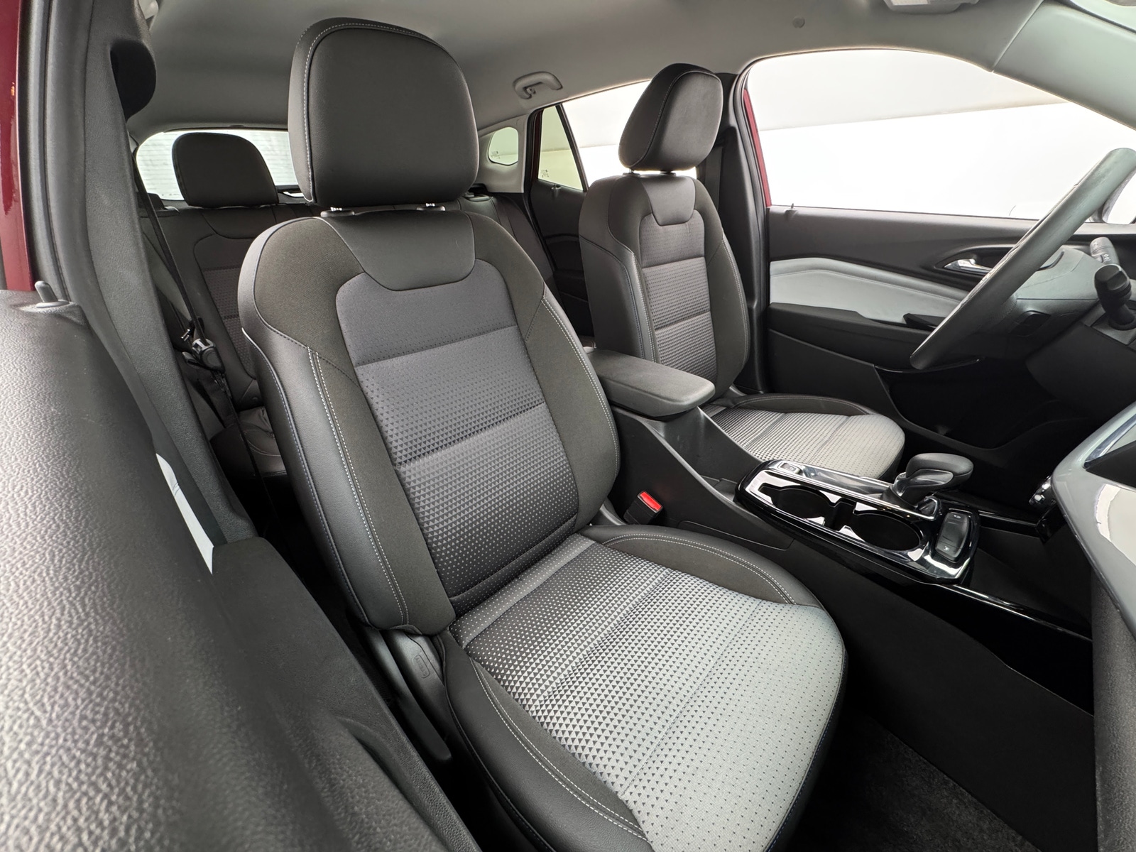 Thumbnail: 2025 Chevrolet Trax - 2