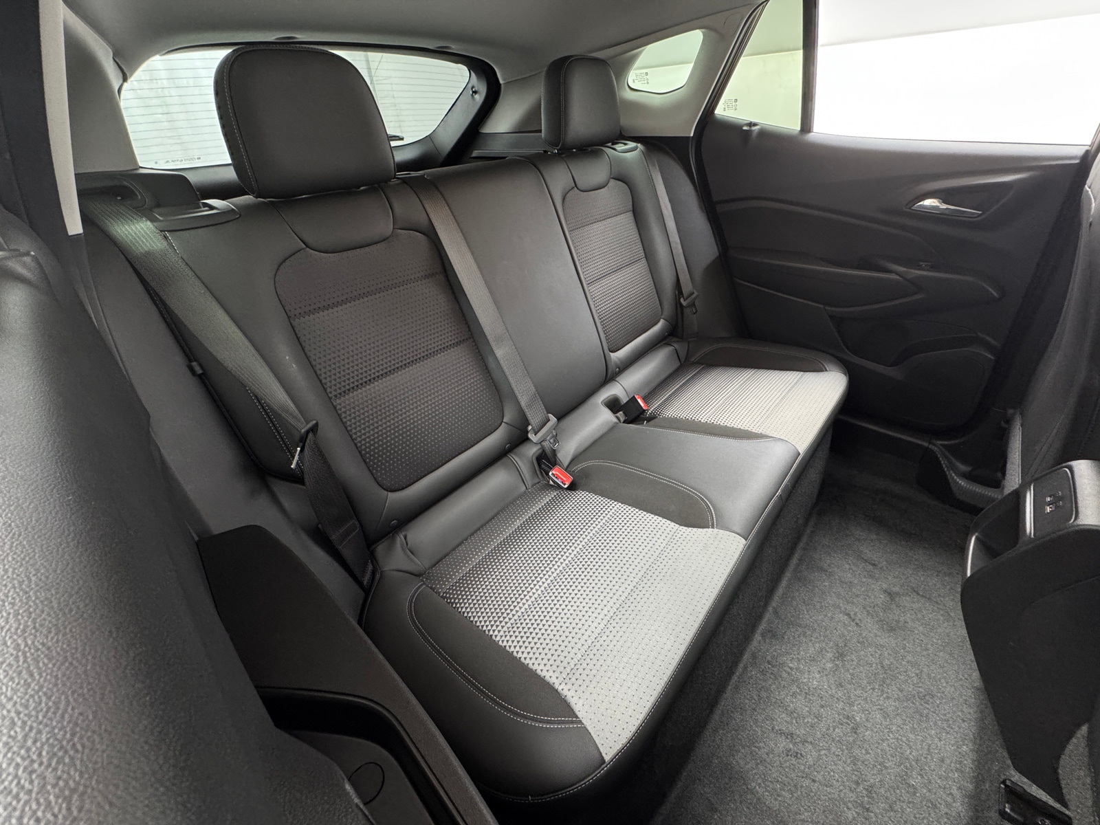 Thumbnail: 2025 Chevrolet Trax - 6