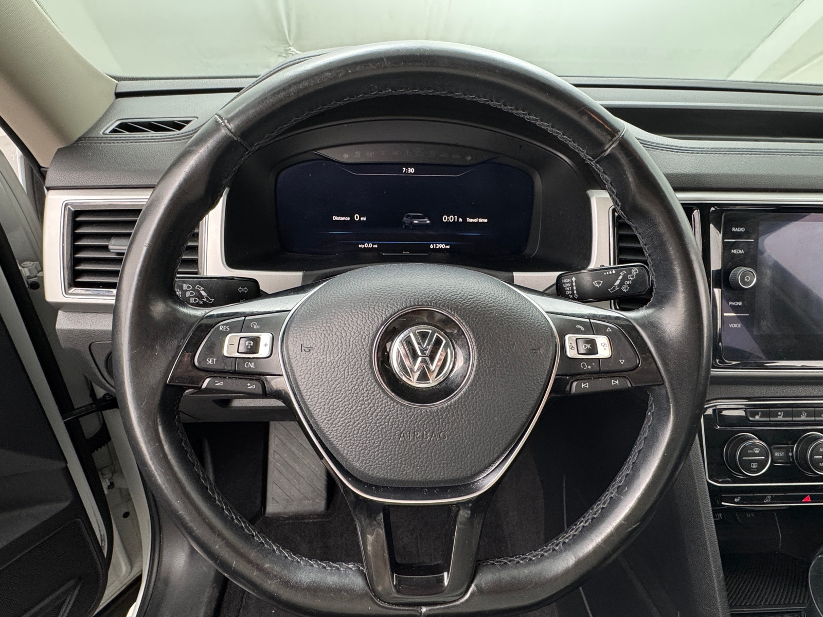 Thumbnail: 2018 Volkswagen Atlas - 4