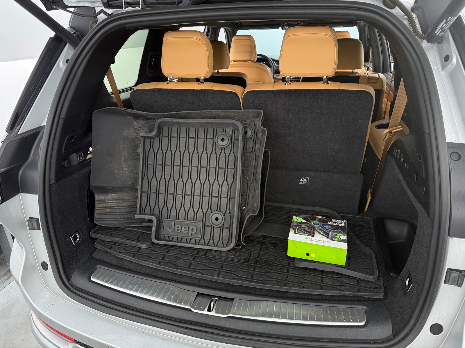 Thumbnail: 2021 Jeep Grand Cherokee L - 6