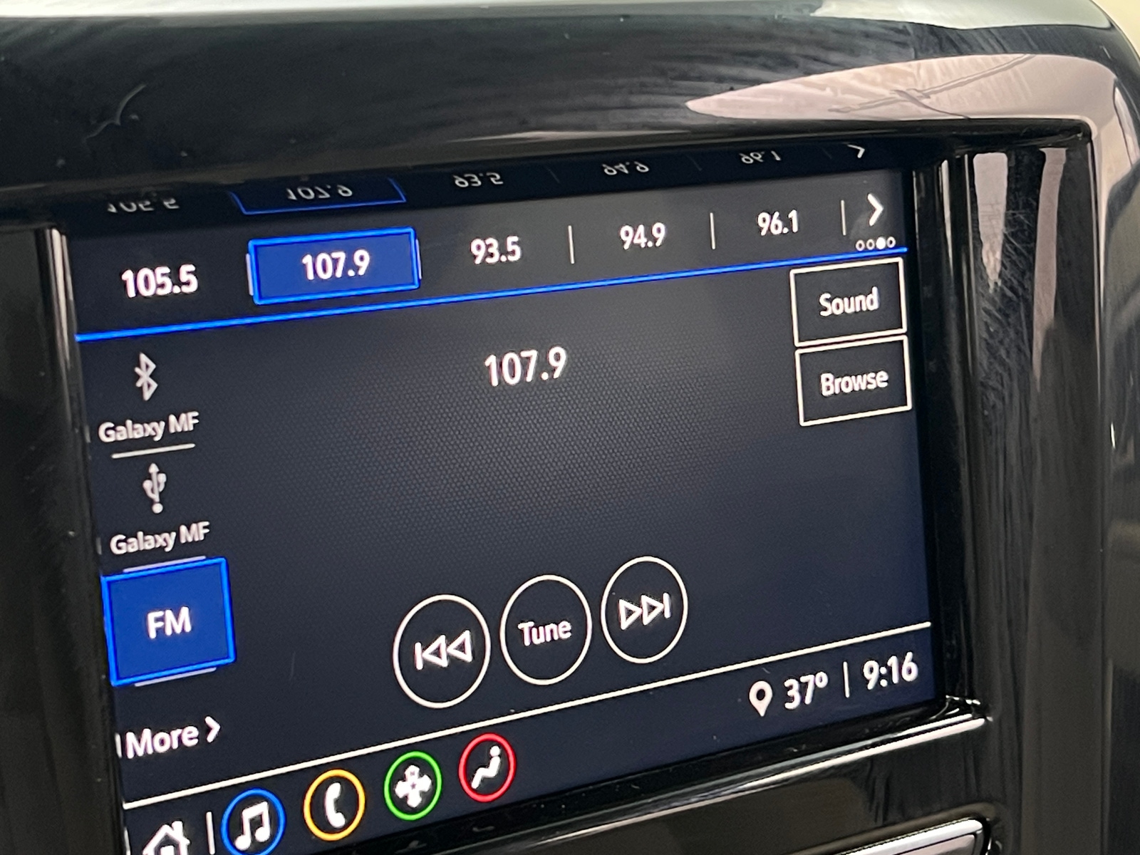 Thumbnail: 2023 Chevrolet Traverse - 4