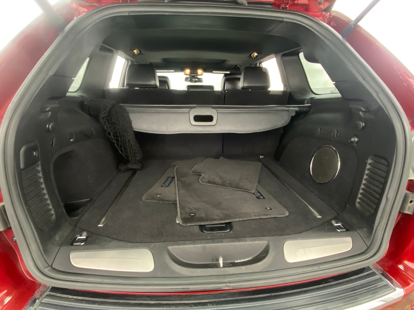 Thumbnail: 2015 Jeep Grand Cherokee - 6