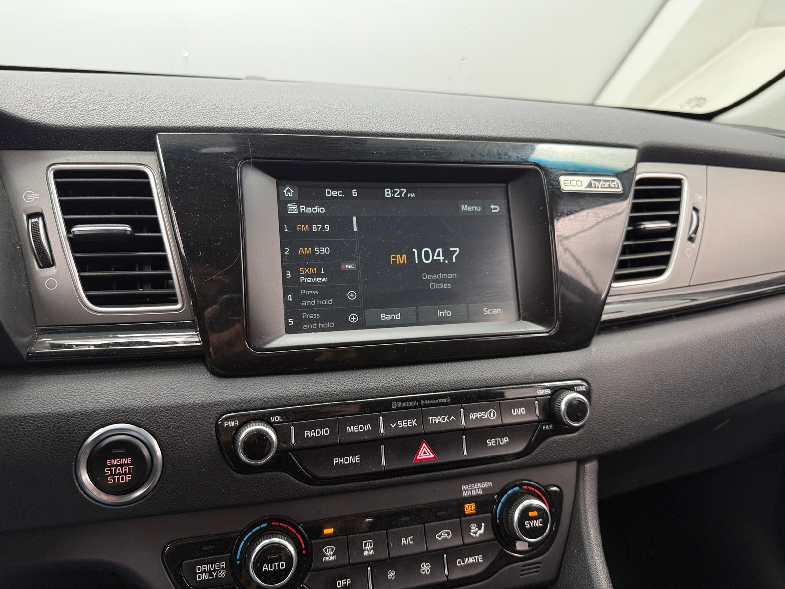 Thumbnail: 2019 Kia Niro - 3