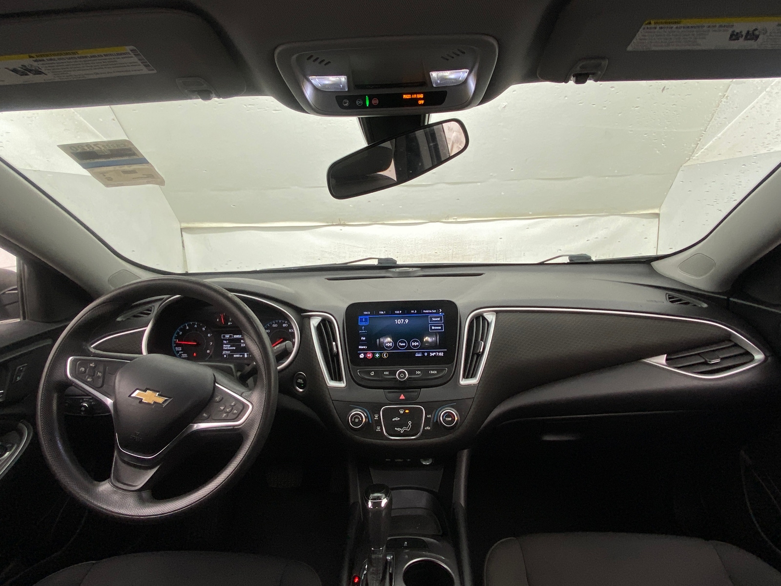 Thumbnail: 2019 Chevrolet Malibu - 3