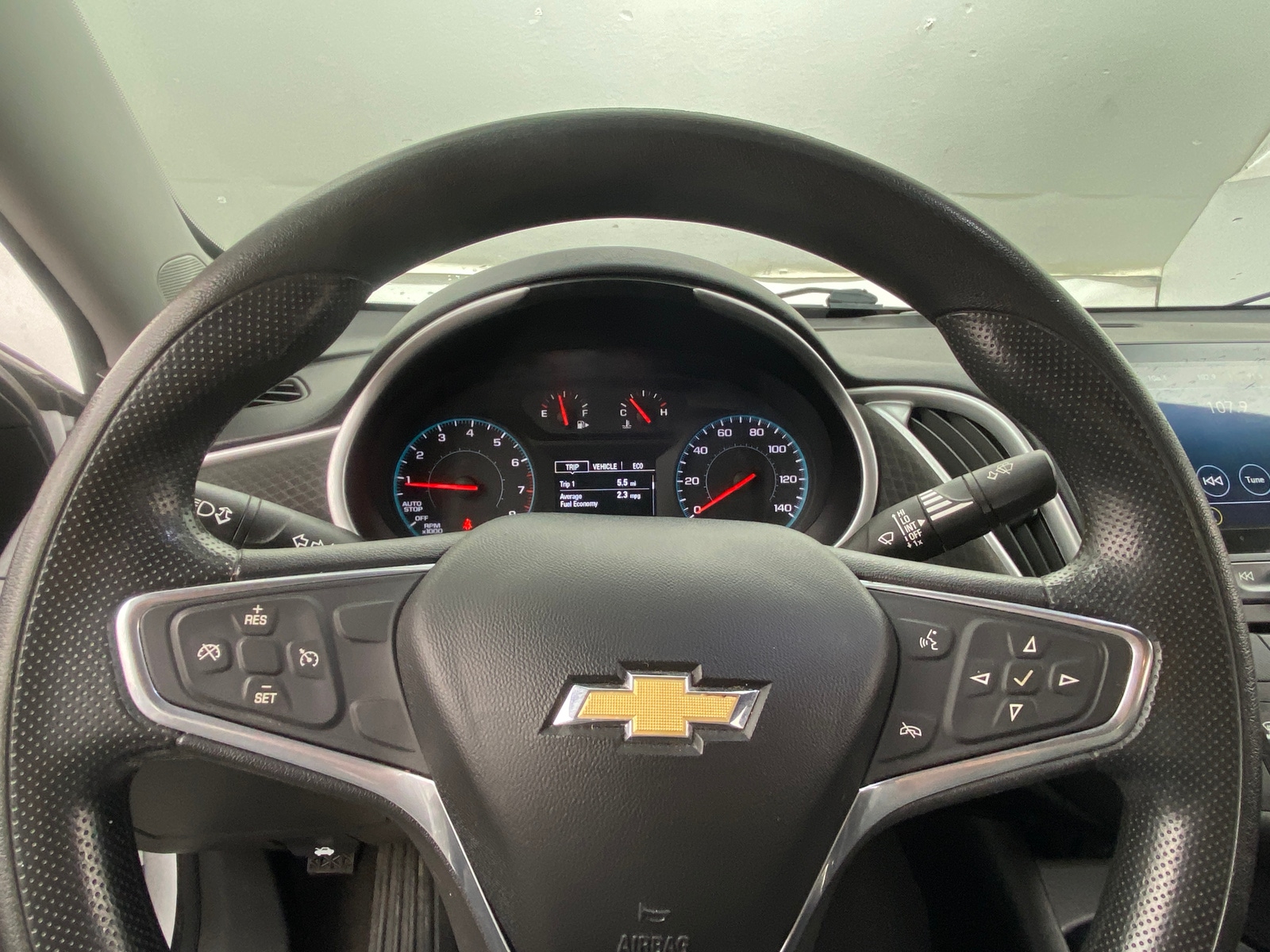 Thumbnail: 2019 Chevrolet Malibu - 5