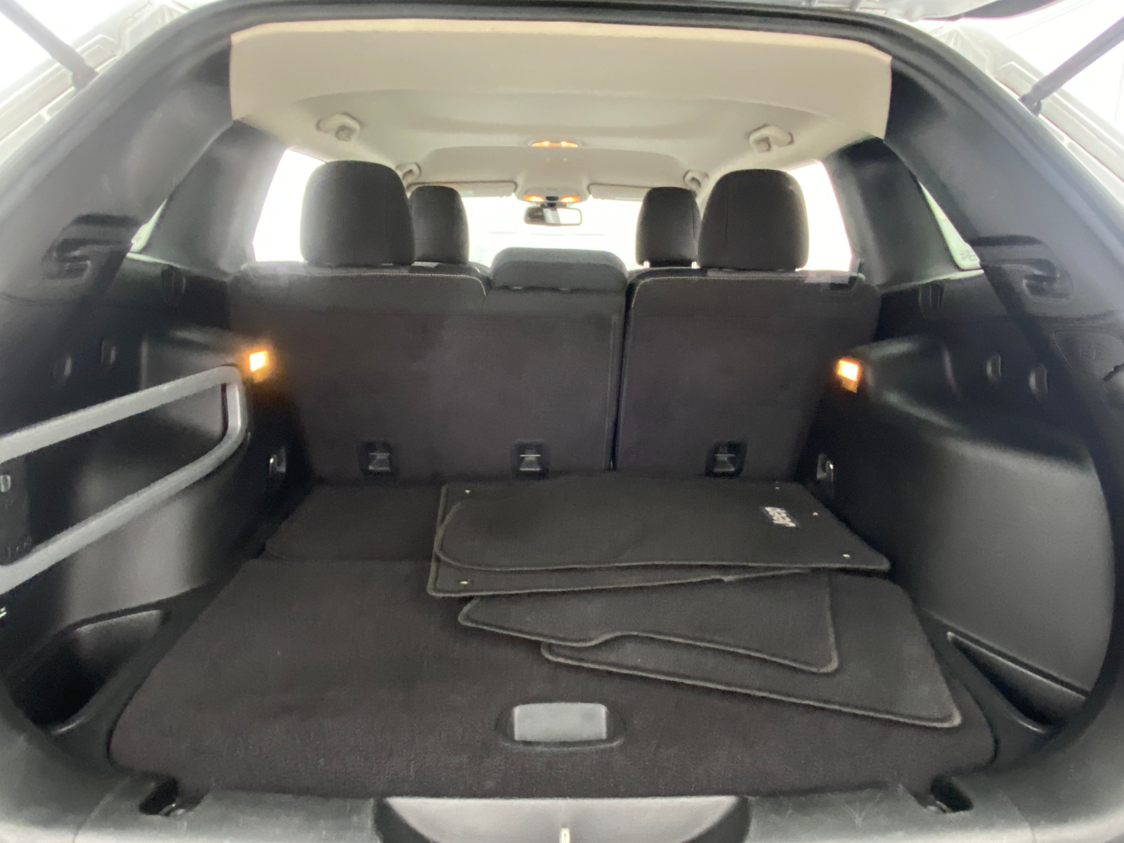 Thumbnail: 2014 Jeep Cherokee - 7