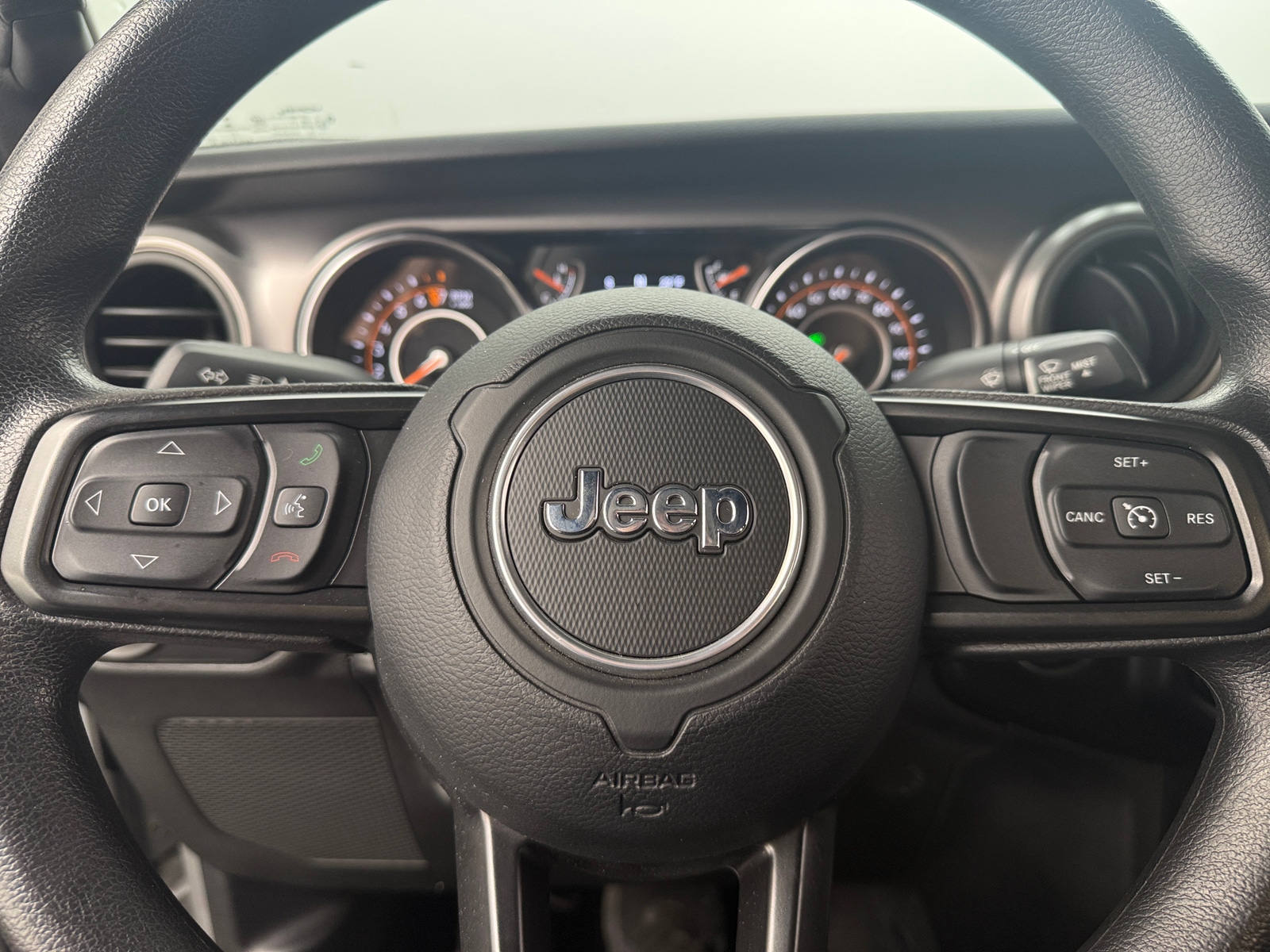 Thumbnail: 2021 Jeep Wrangler - 5