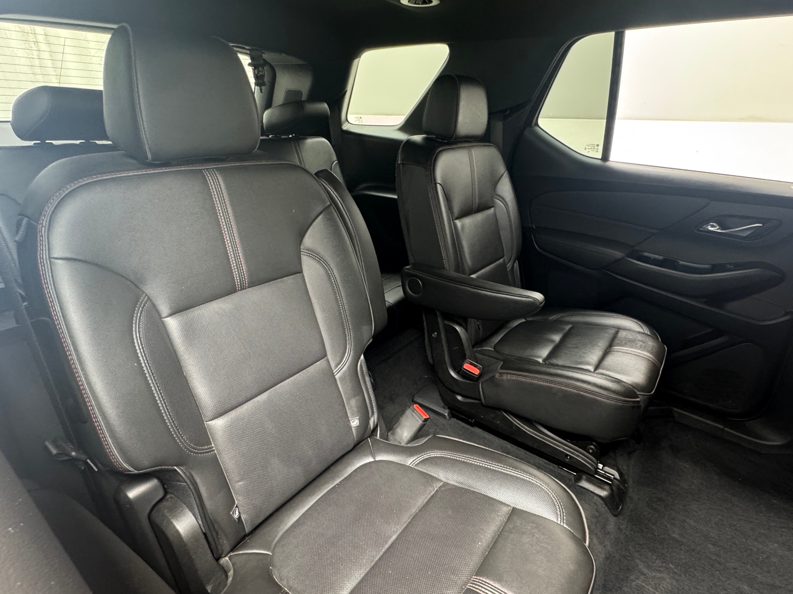 Thumbnail: 2023 Chevrolet Traverse - 5