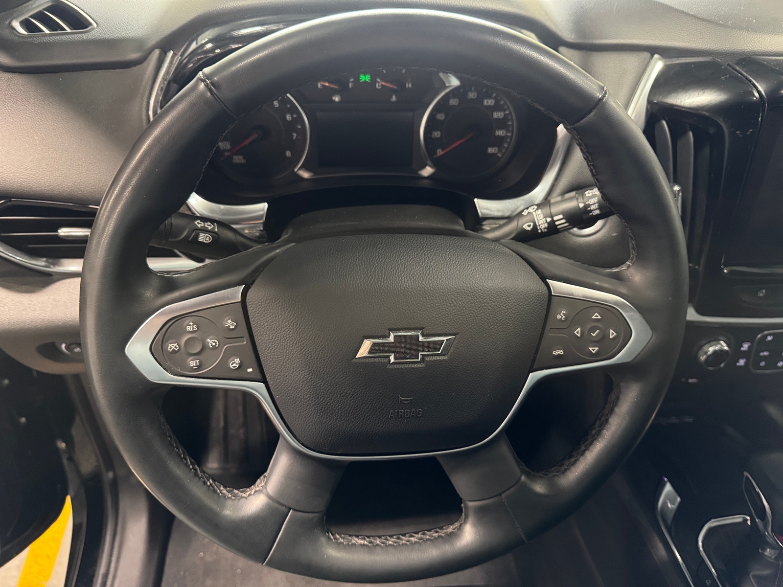 Thumbnail: 2023 Chevrolet Traverse - 4