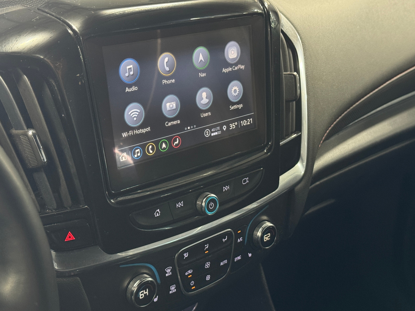 Thumbnail: 2023 Chevrolet Traverse - 3