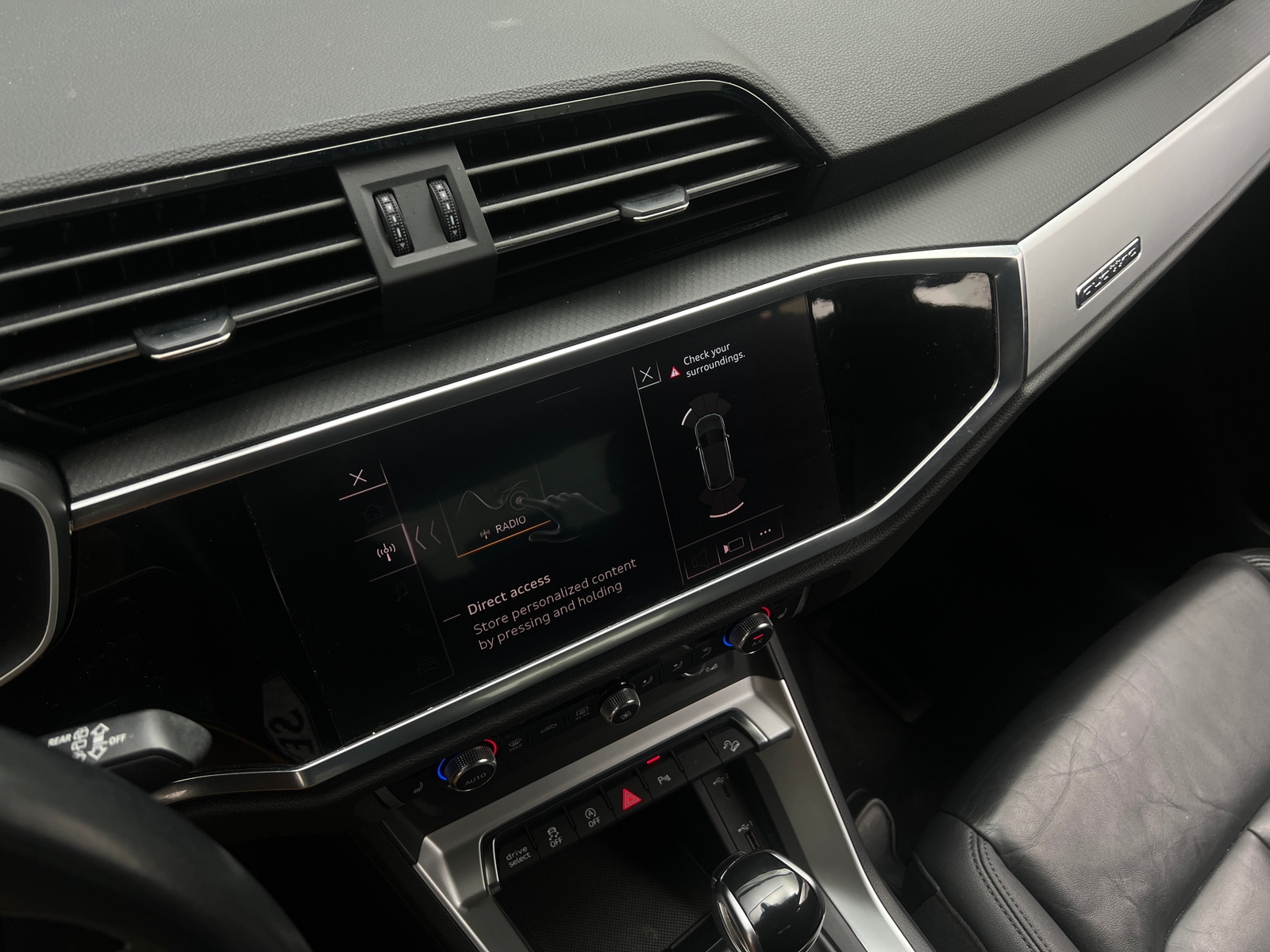 Thumbnail: 2019 Audi Q3 - 3