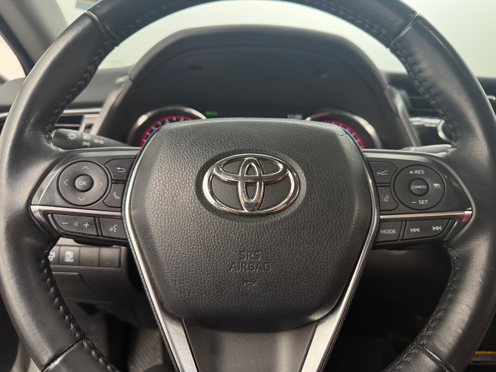 Thumbnail: 2019 Toyota Camry - 4