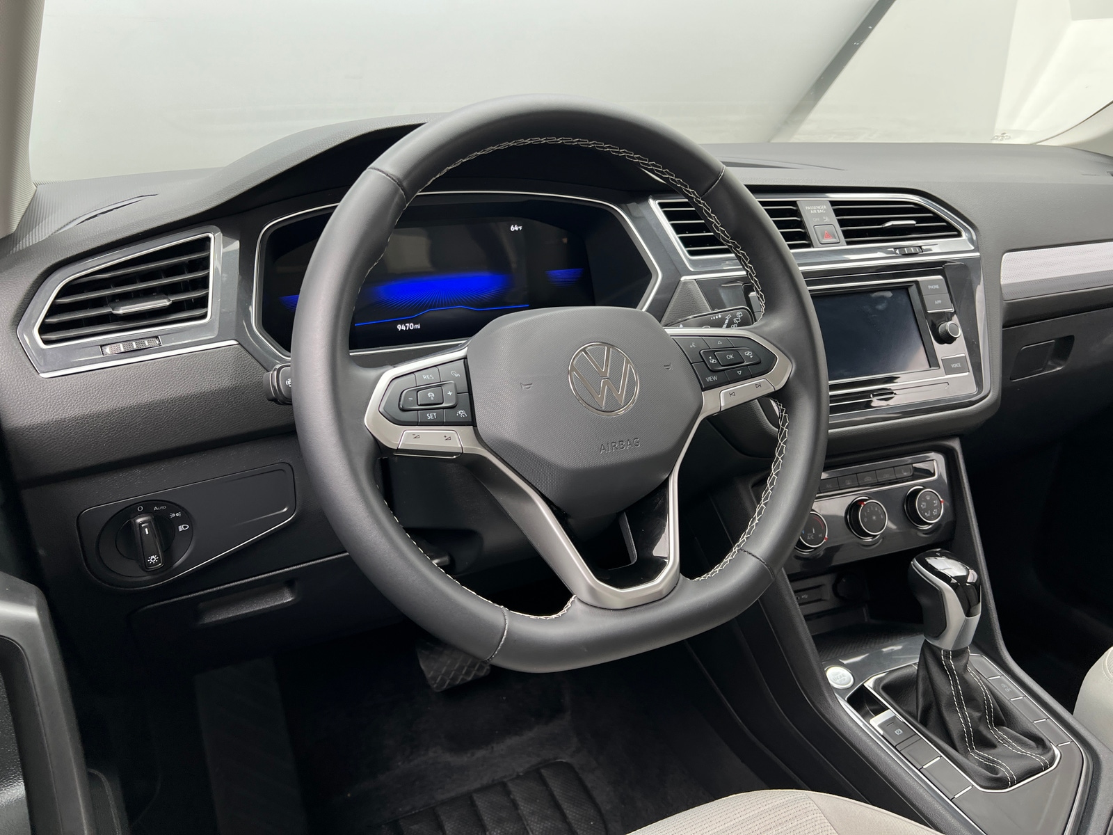 Thumbnail: 2024 Volkswagen Tiguan - 5