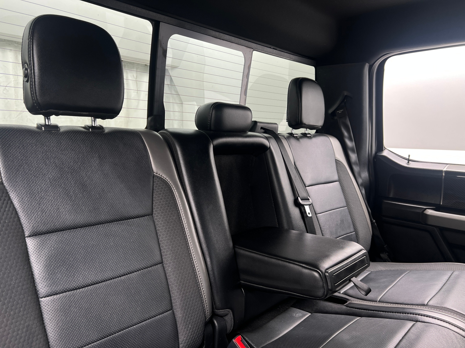 Thumbnail: 2020 Ford Econoline - 6