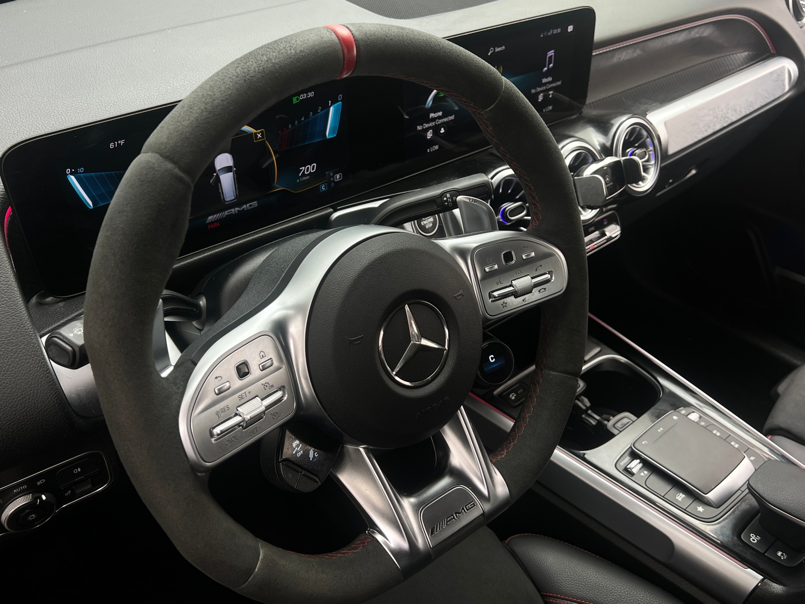 Thumbnail: 2022 Mercedes-Benz GLB - 4