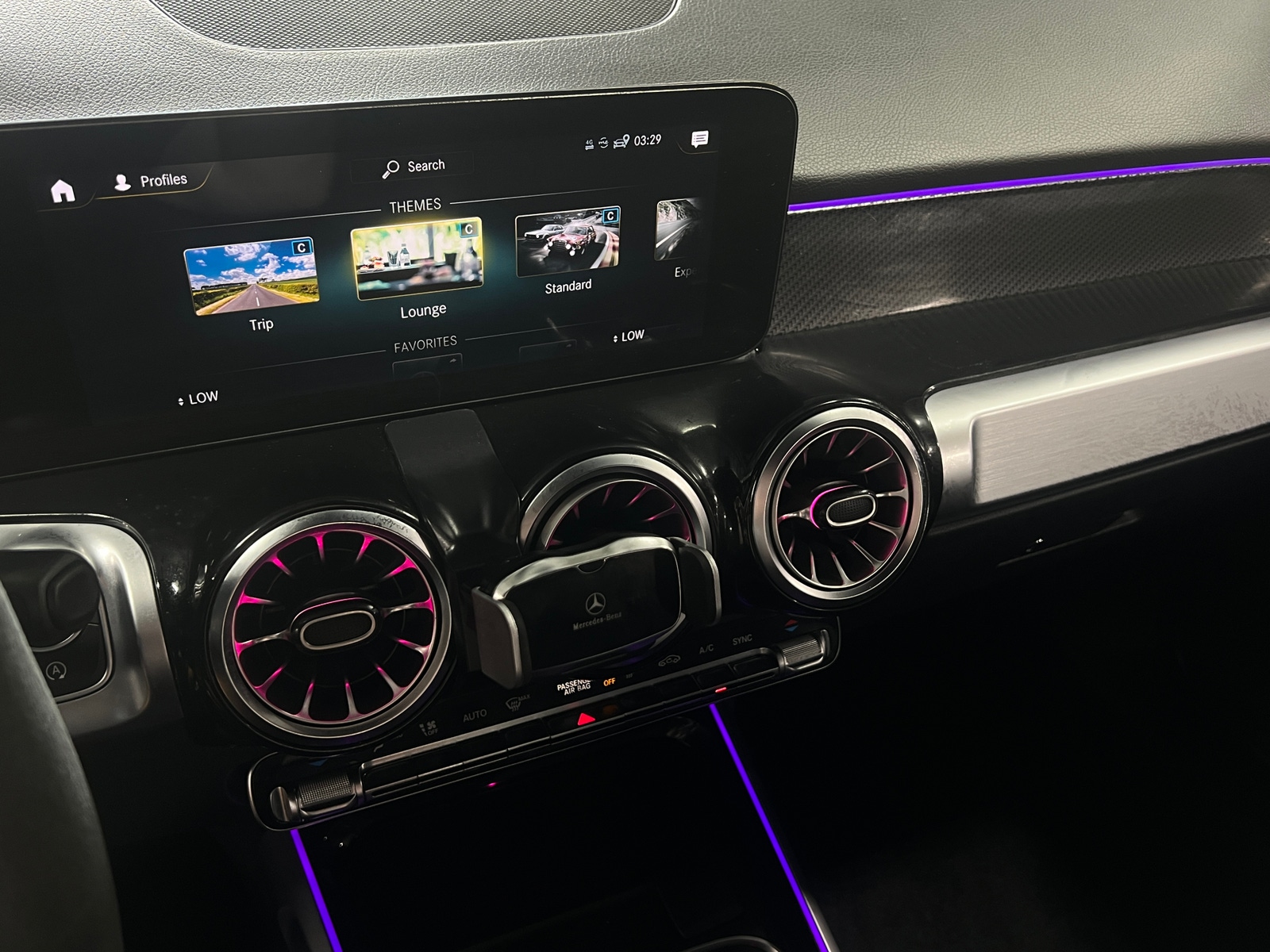 Thumbnail: 2022 Mercedes-Benz GLB - 3