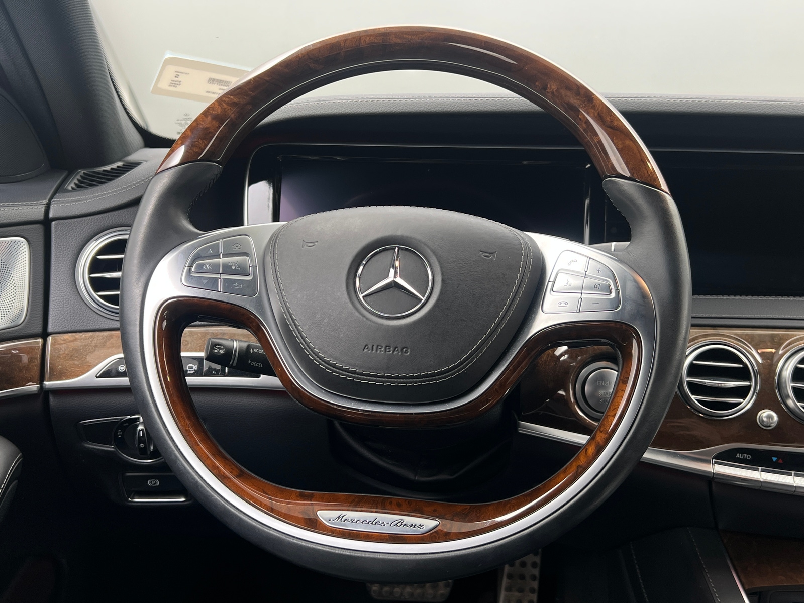 Thumbnail: 2015 Mercedes-Benz S-Class - 4