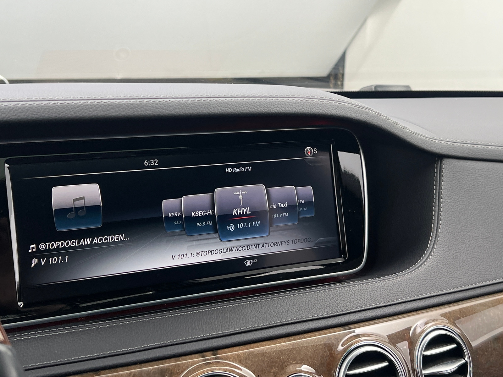 Thumbnail: 2015 Mercedes-Benz S-Class - 3