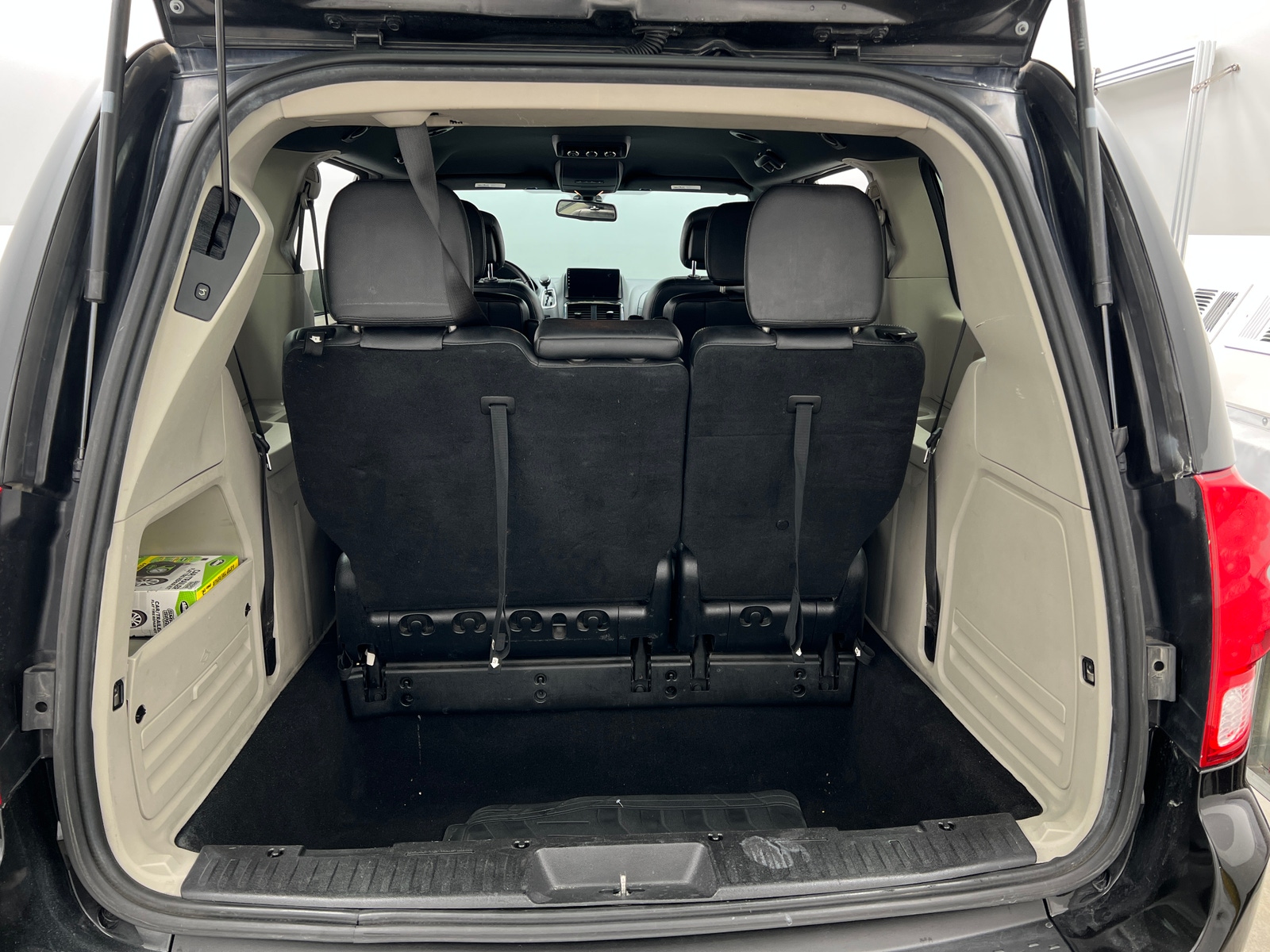 Thumbnail: 2019 Dodge Grand Caravan - 6