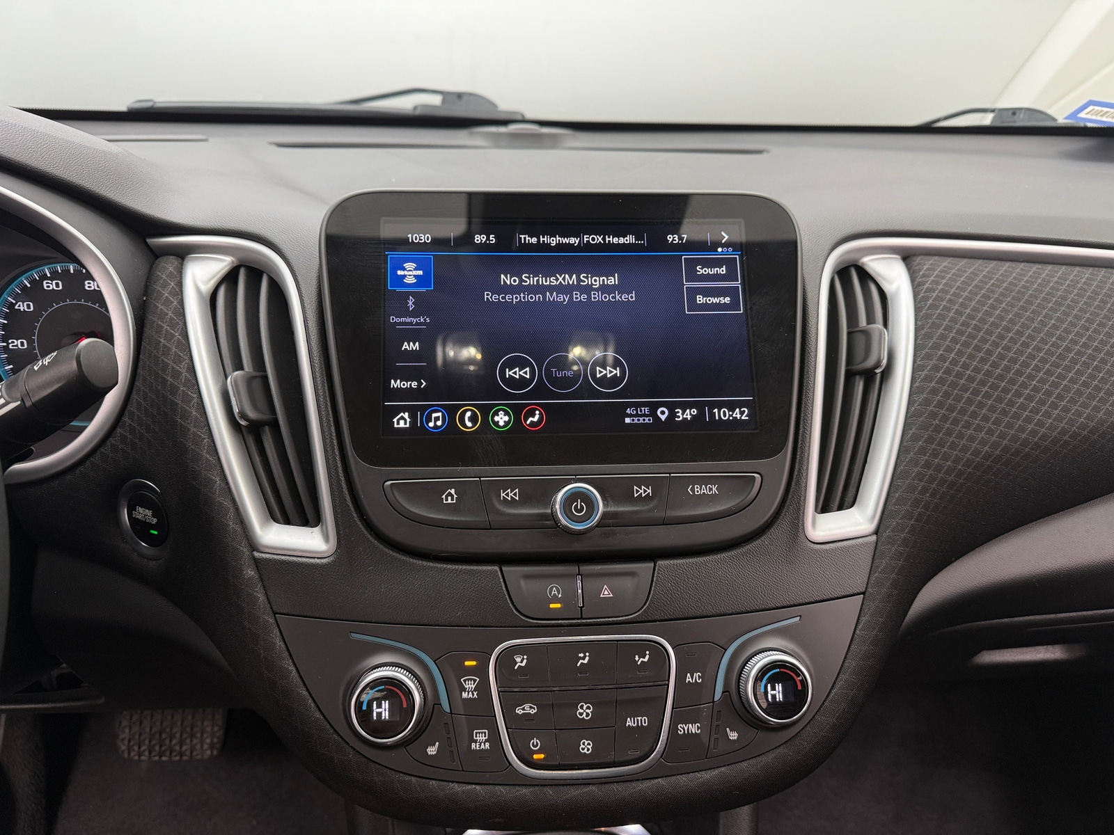 Thumbnail: 2023 Chevrolet Malibu - 4