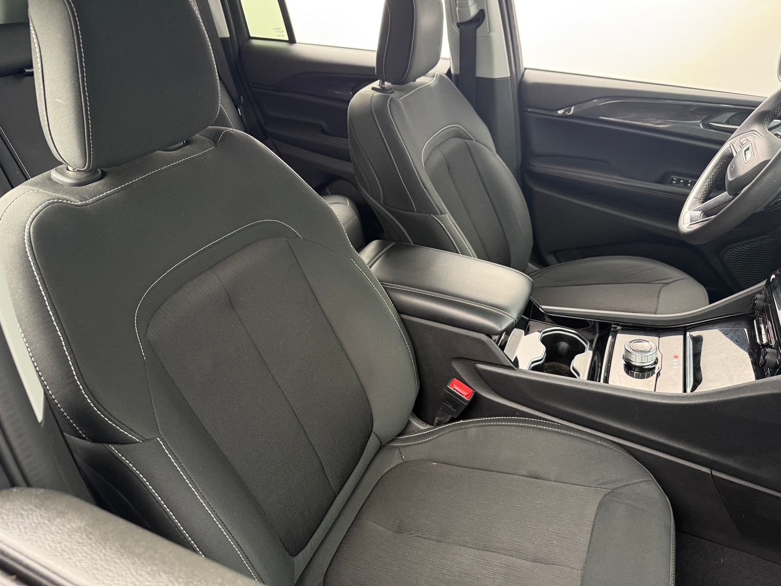 Thumbnail: 2023 Jeep Grand Cherokee - 2