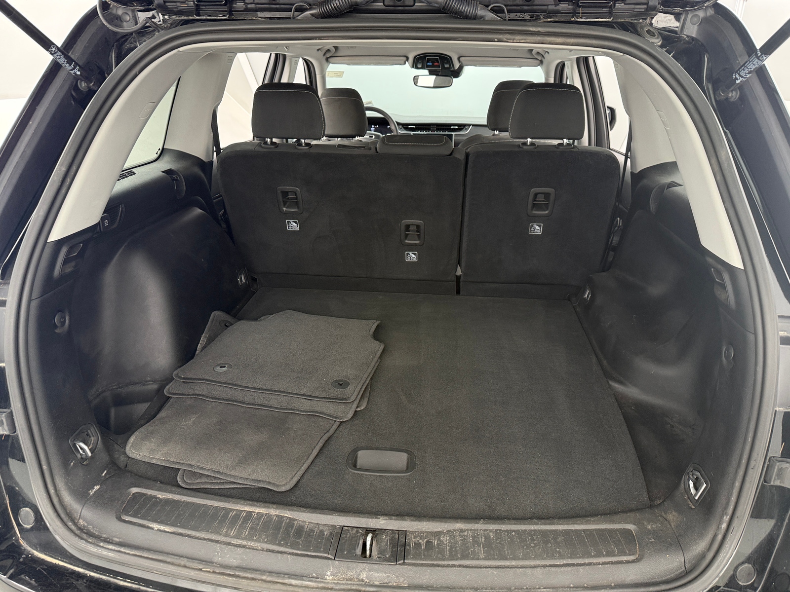 Thumbnail: 2023 Jeep Grand Cherokee - 7