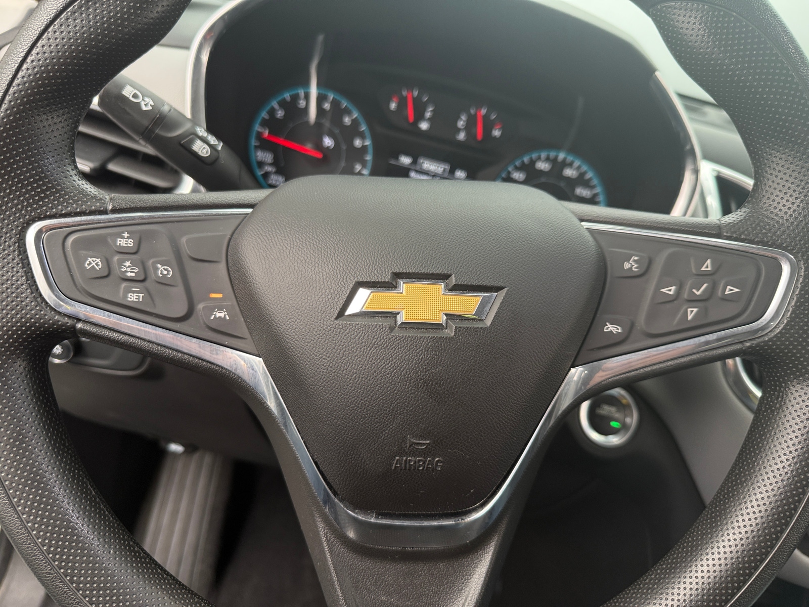 Thumbnail: 2020 Chevrolet Equinox - 5