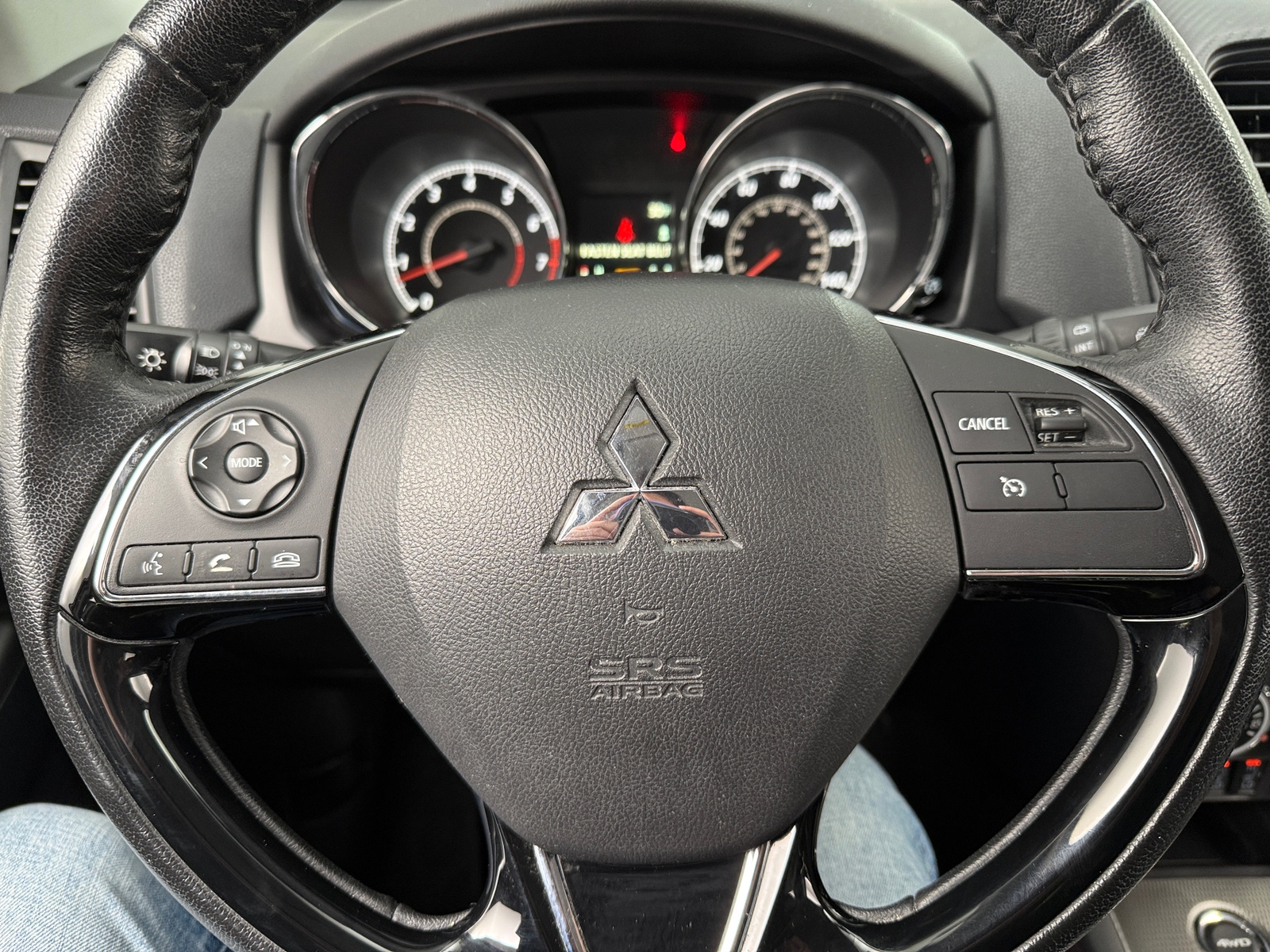 Thumbnail: 2018 Mitsubishi Outlander Sport - 5