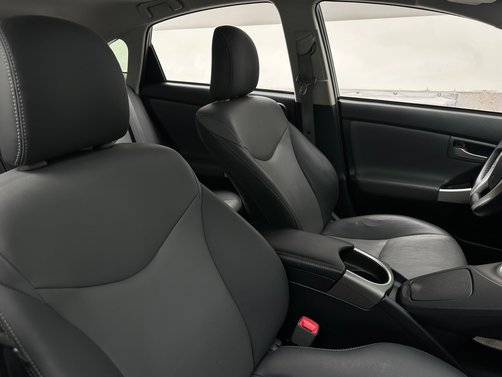 Thumbnail: 2013 Toyota Prius - 2