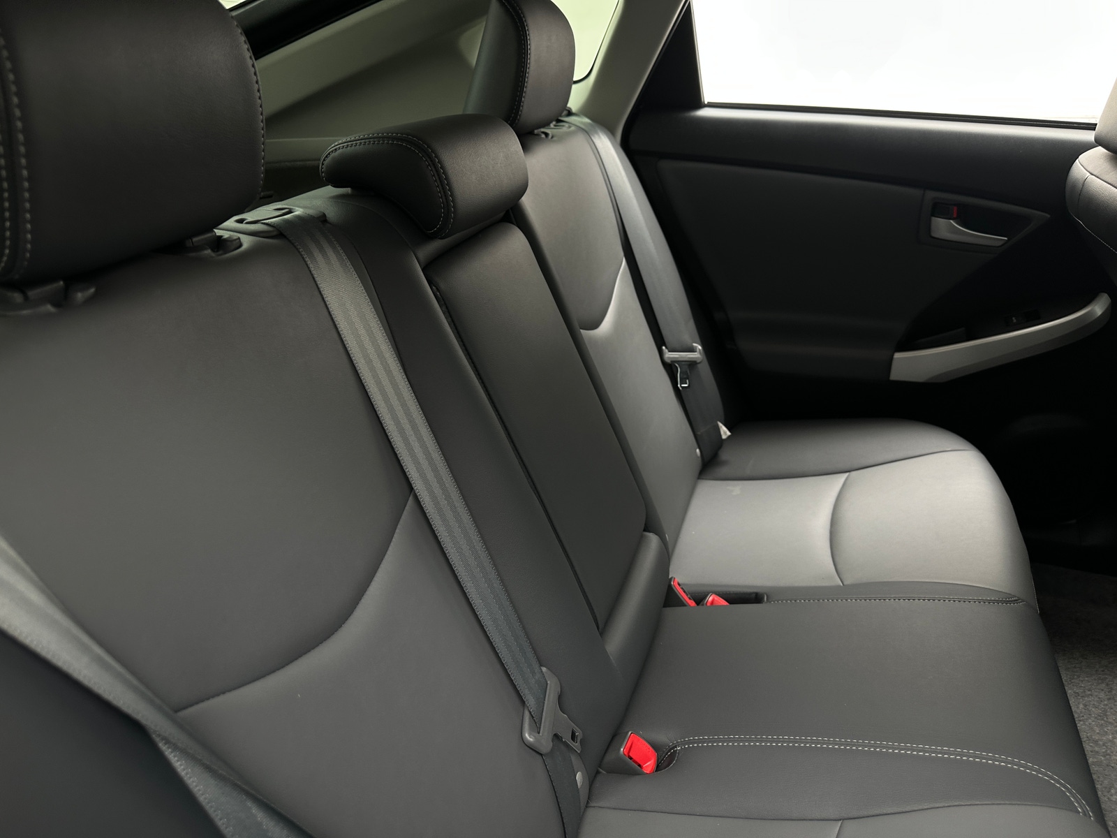 Thumbnail: 2013 Toyota Prius - 6