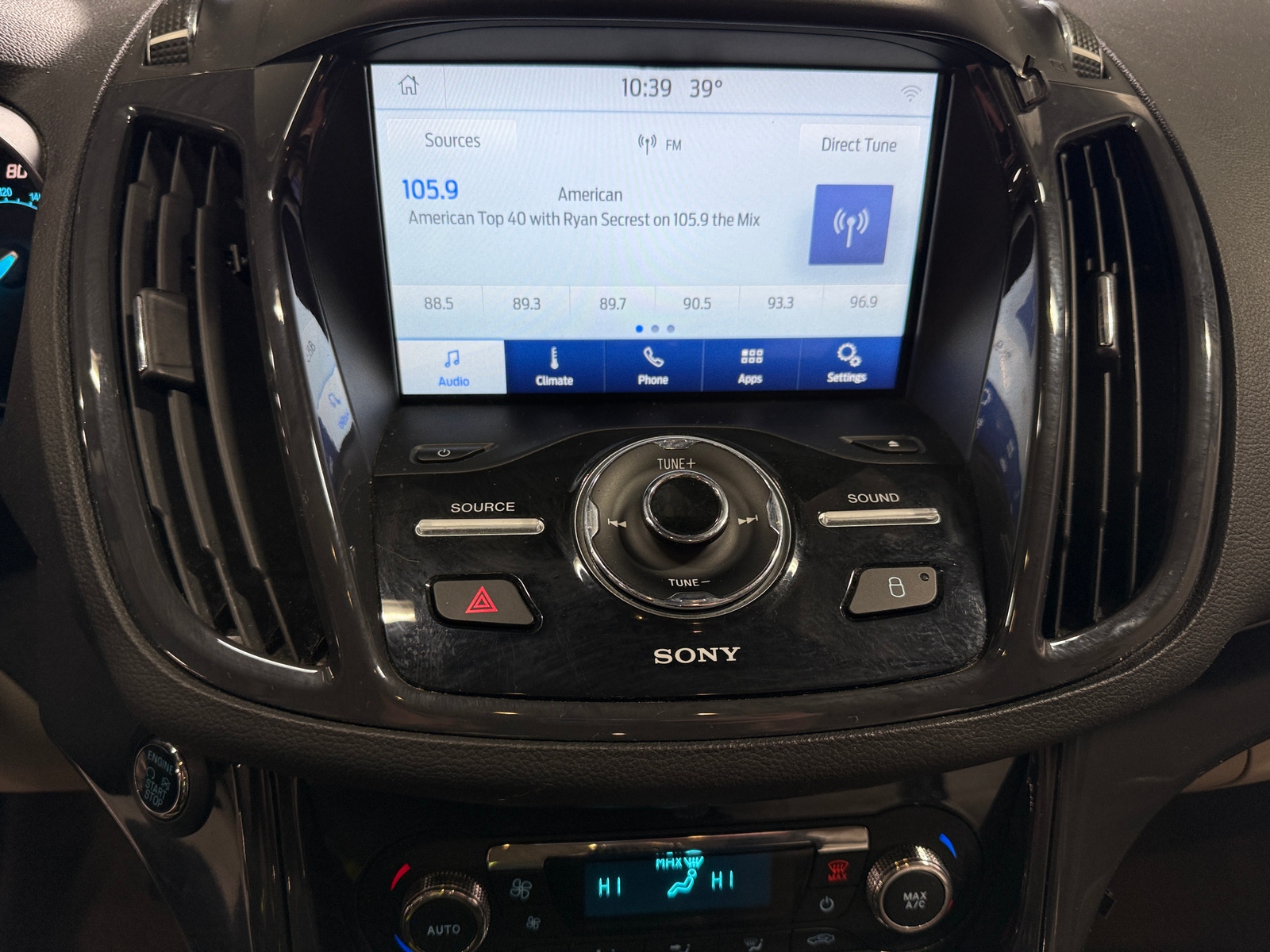 Thumbnail: 2016 Ford Escape - 3