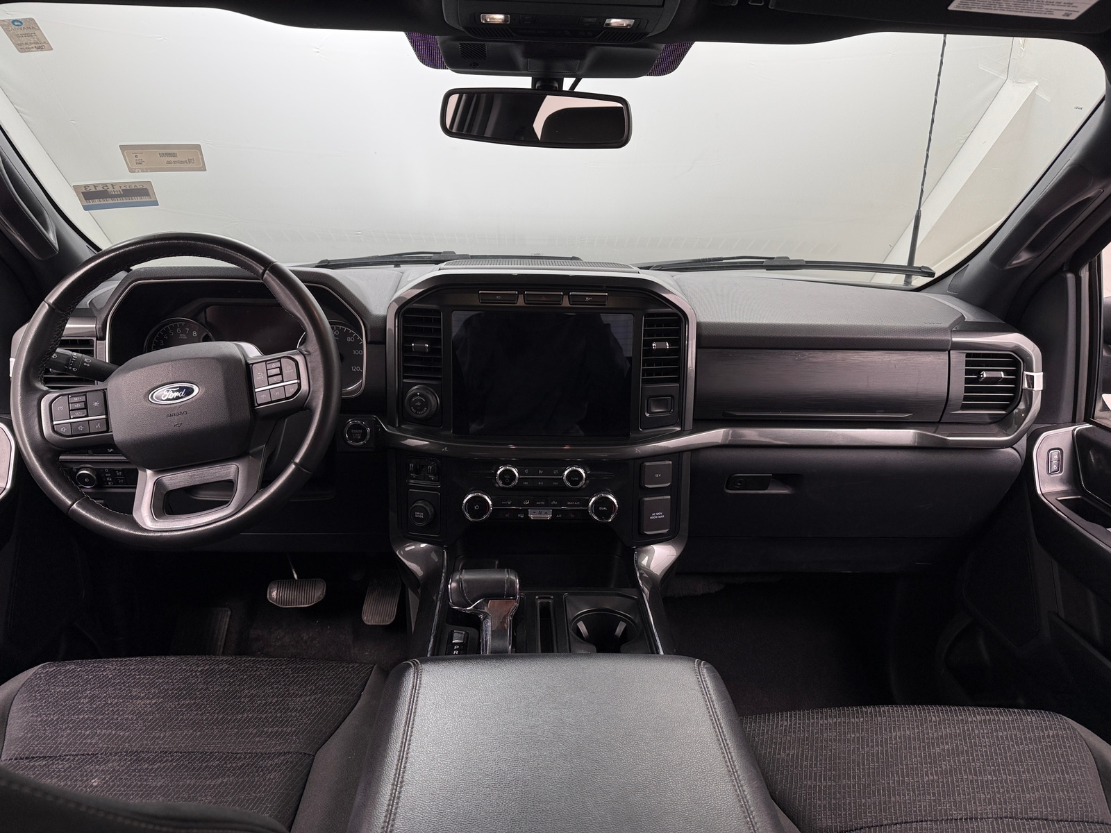 Thumbnail: 2023 Ford Econoline - 3