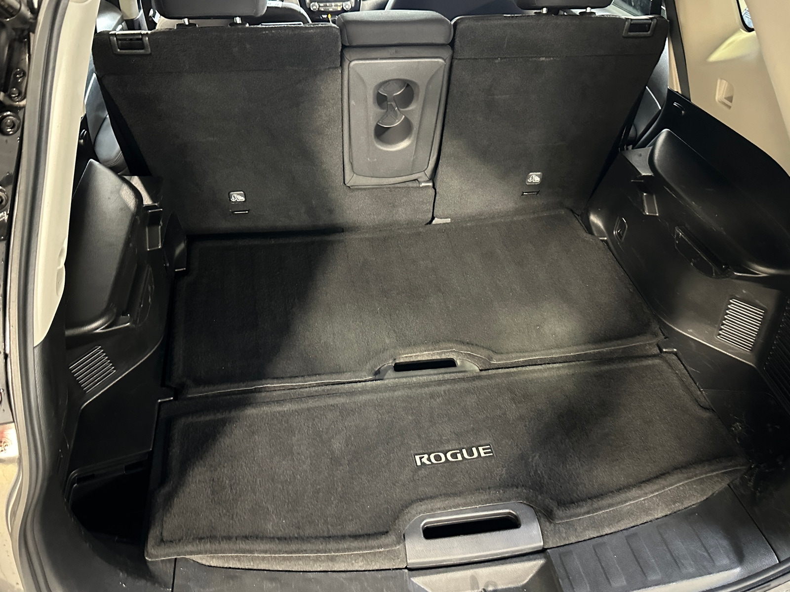 Thumbnail: 2019 Nissan Rogue - 7