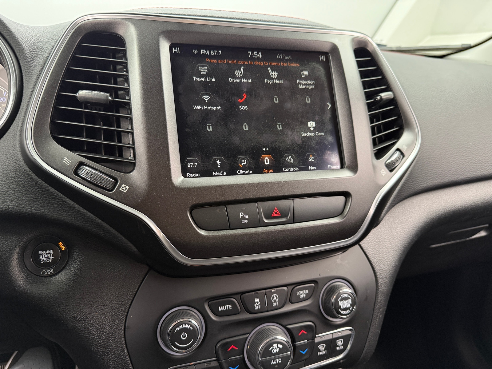 Thumbnail: 2019 Jeep Cherokee - 4