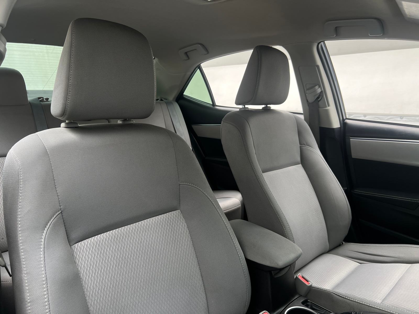 Thumbnail: 2015 Toyota Corolla - 2