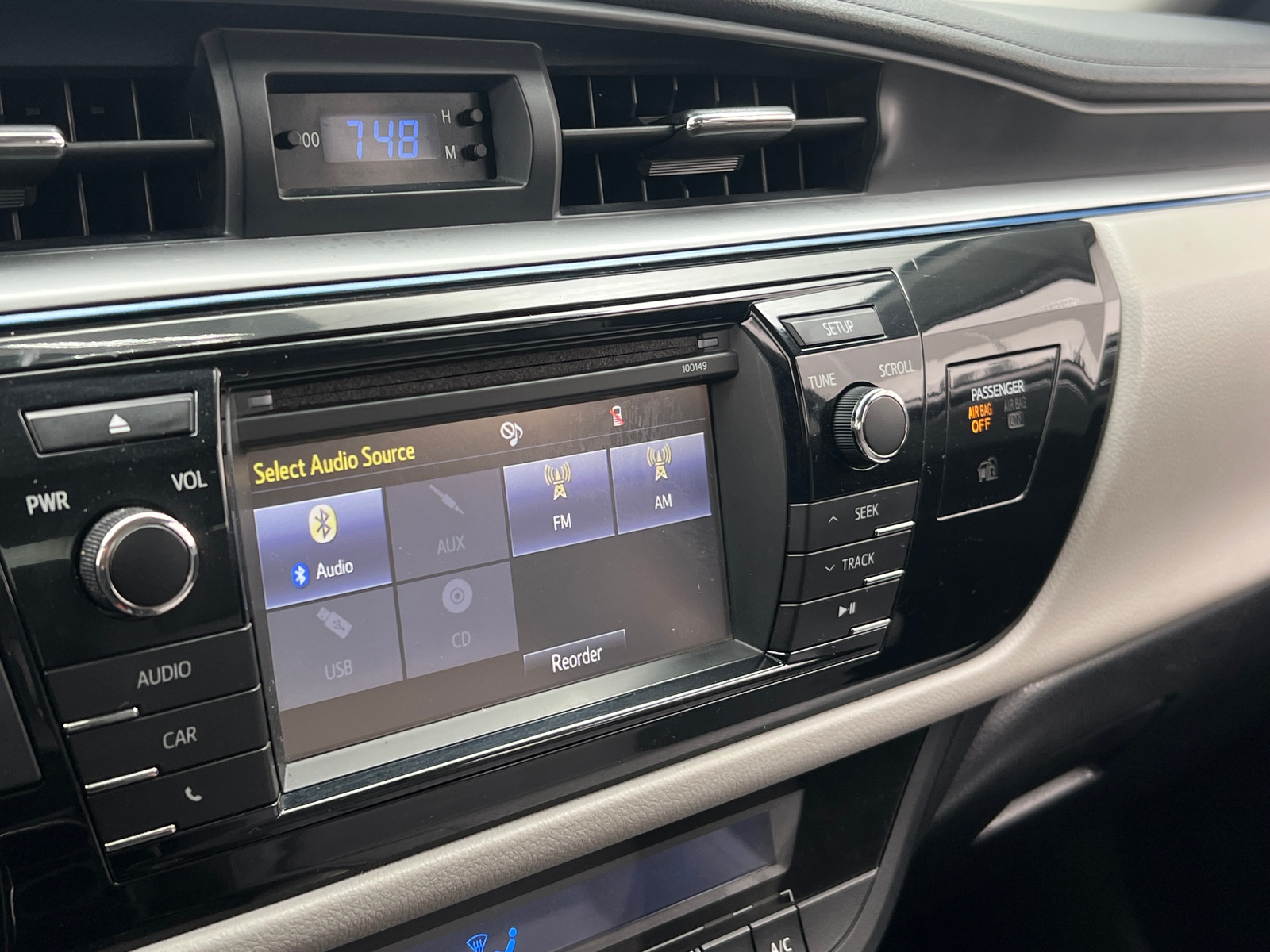 Thumbnail: 2015 Toyota Corolla - 4