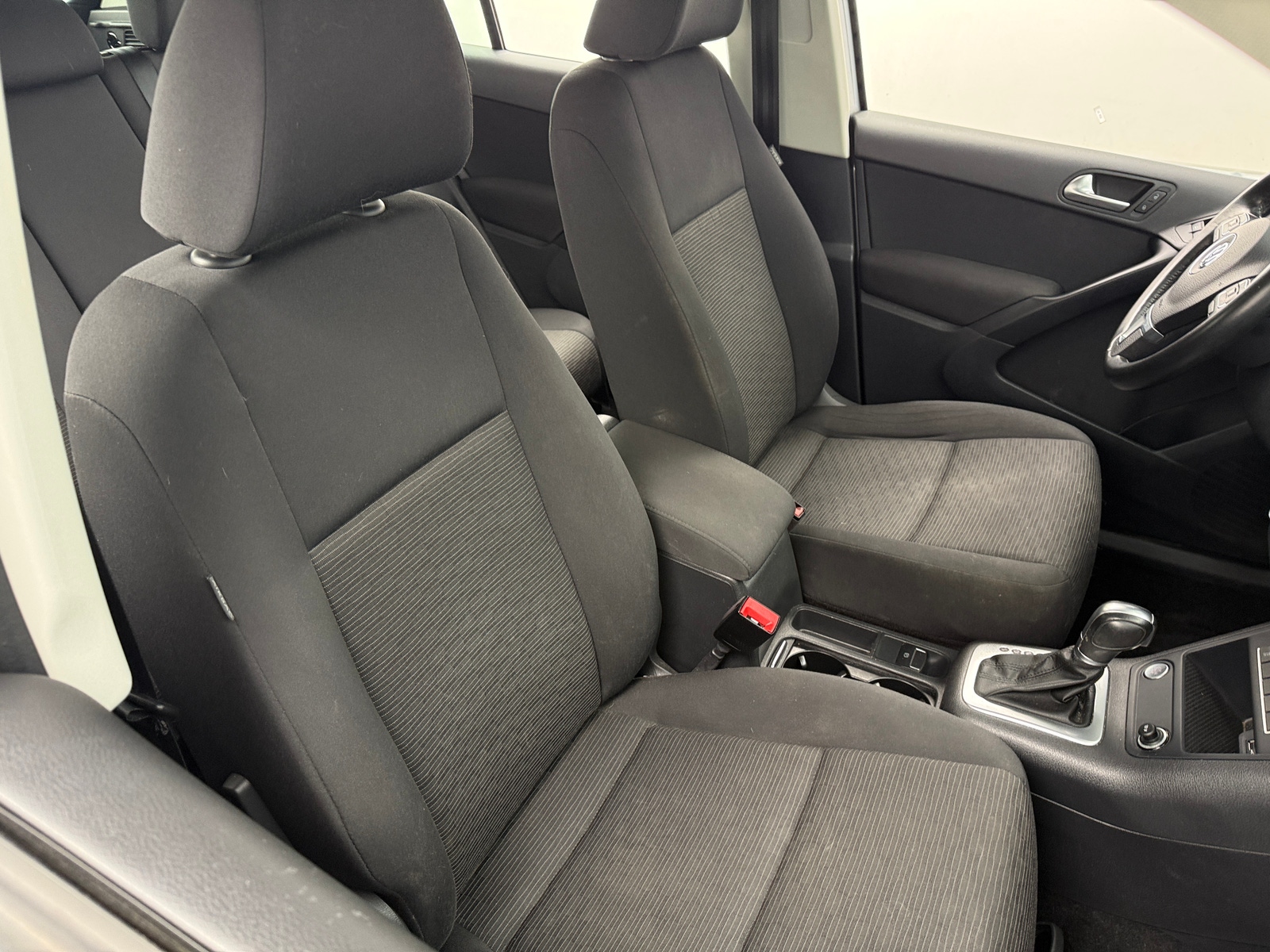 Thumbnail: 2017 Volkswagen Tiguan - 2