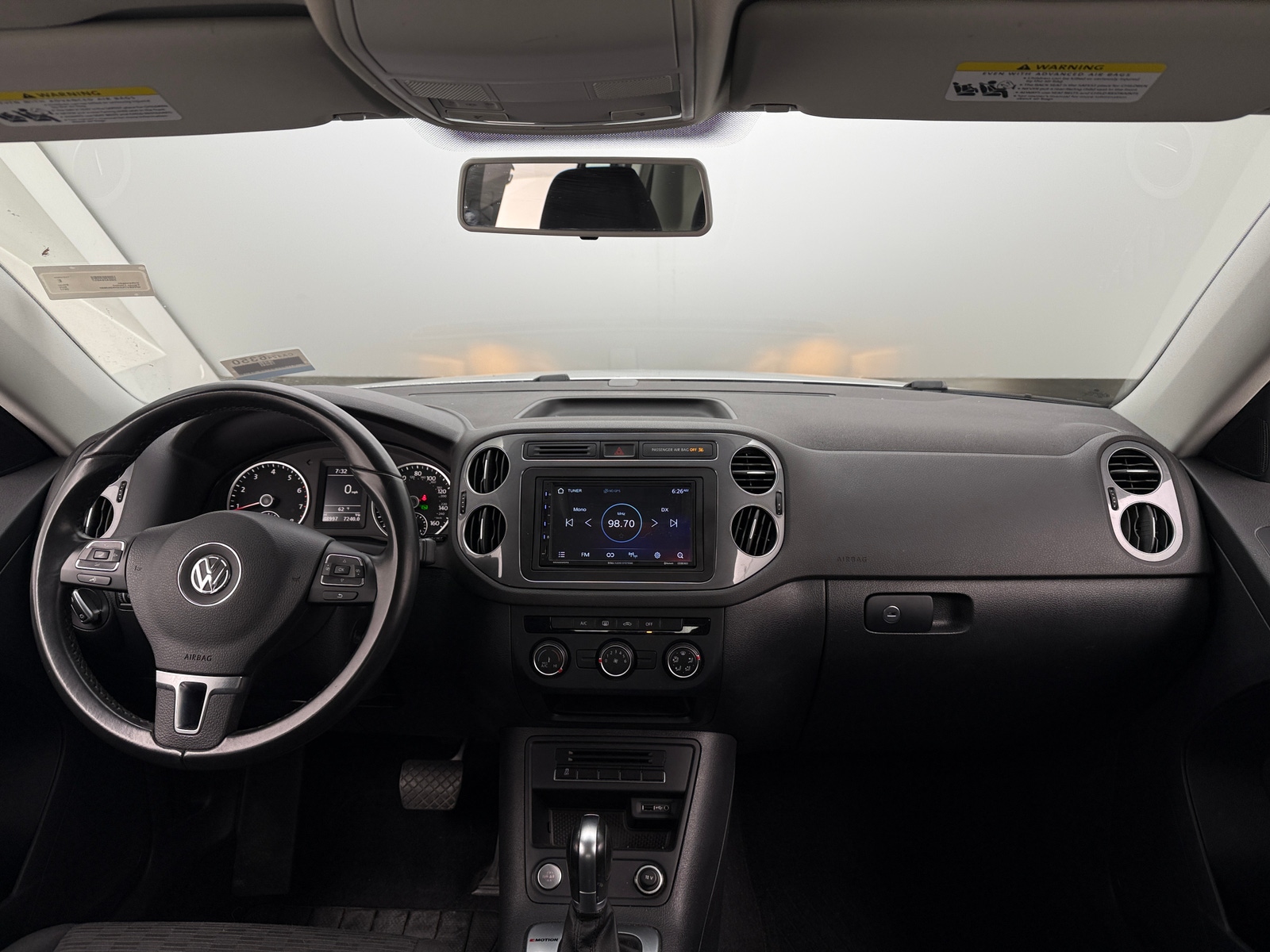 Thumbnail: 2017 Volkswagen Tiguan - 3