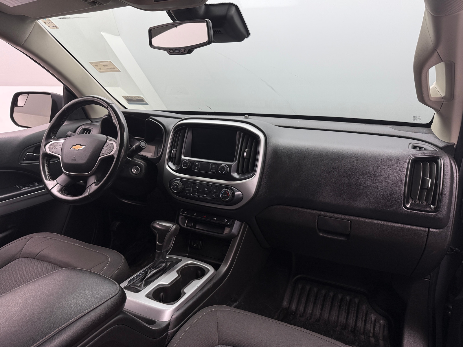 Thumbnail: 2021 Chevrolet Colorado - 3