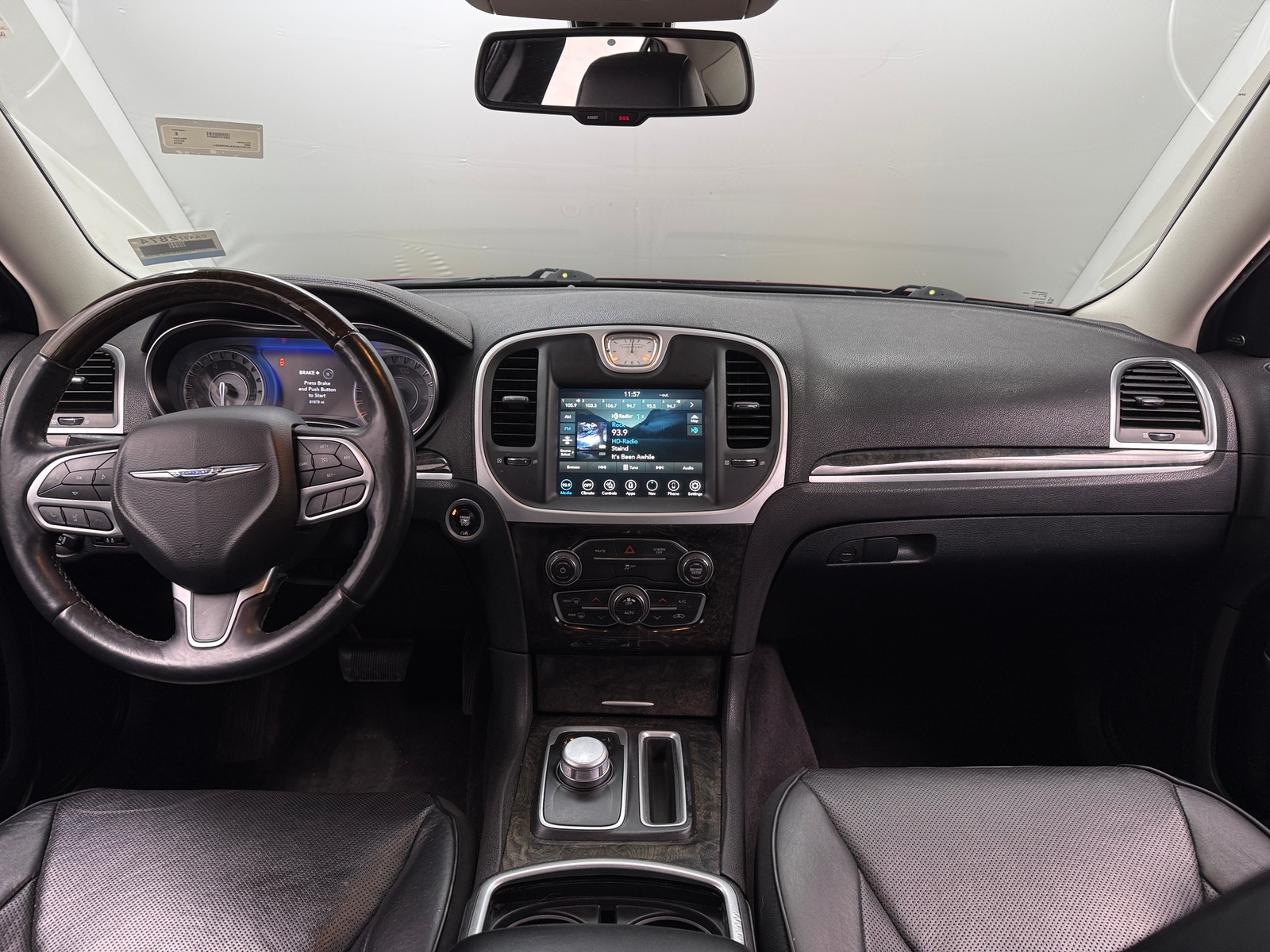 Thumbnail: 2018 Chrysler 300 - 2