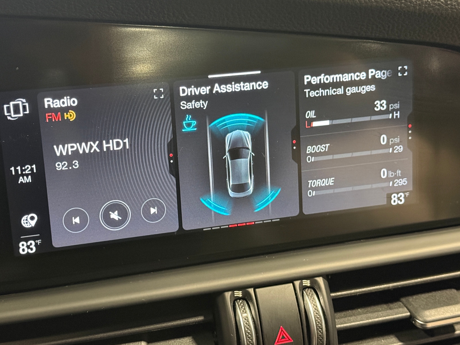 Thumbnail: 2021 Alfa Romeo Giulia - 3