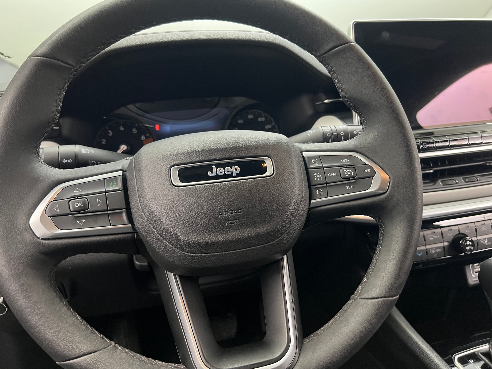 Thumbnail: 2024 Jeep Compass - 4