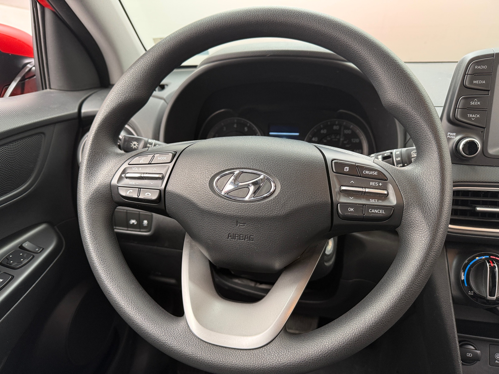 Thumbnail: 2020 Hyundai Kona - 5