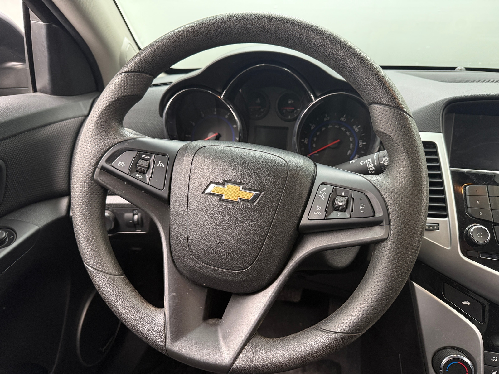 Thumbnail: 2016 Chevrolet Cruze - 5