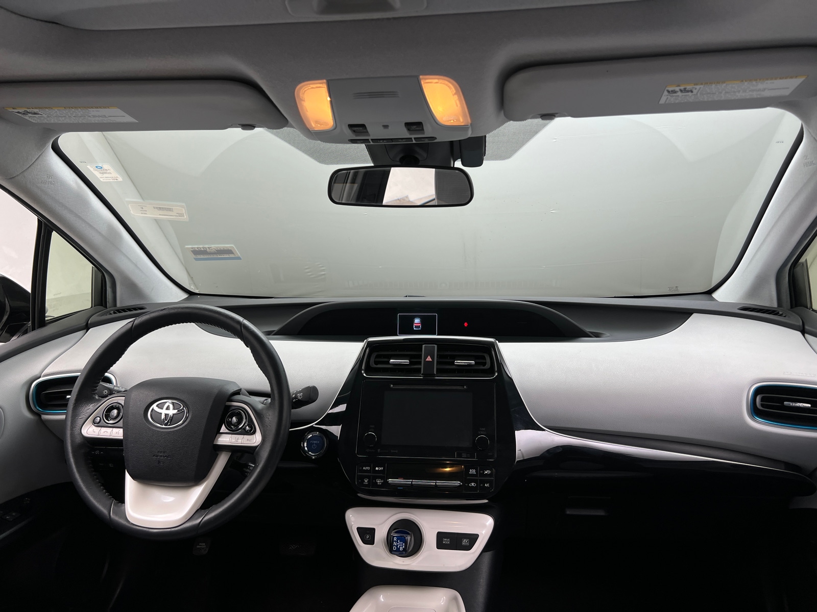 Thumbnail: 2016 Toyota Prius - 3