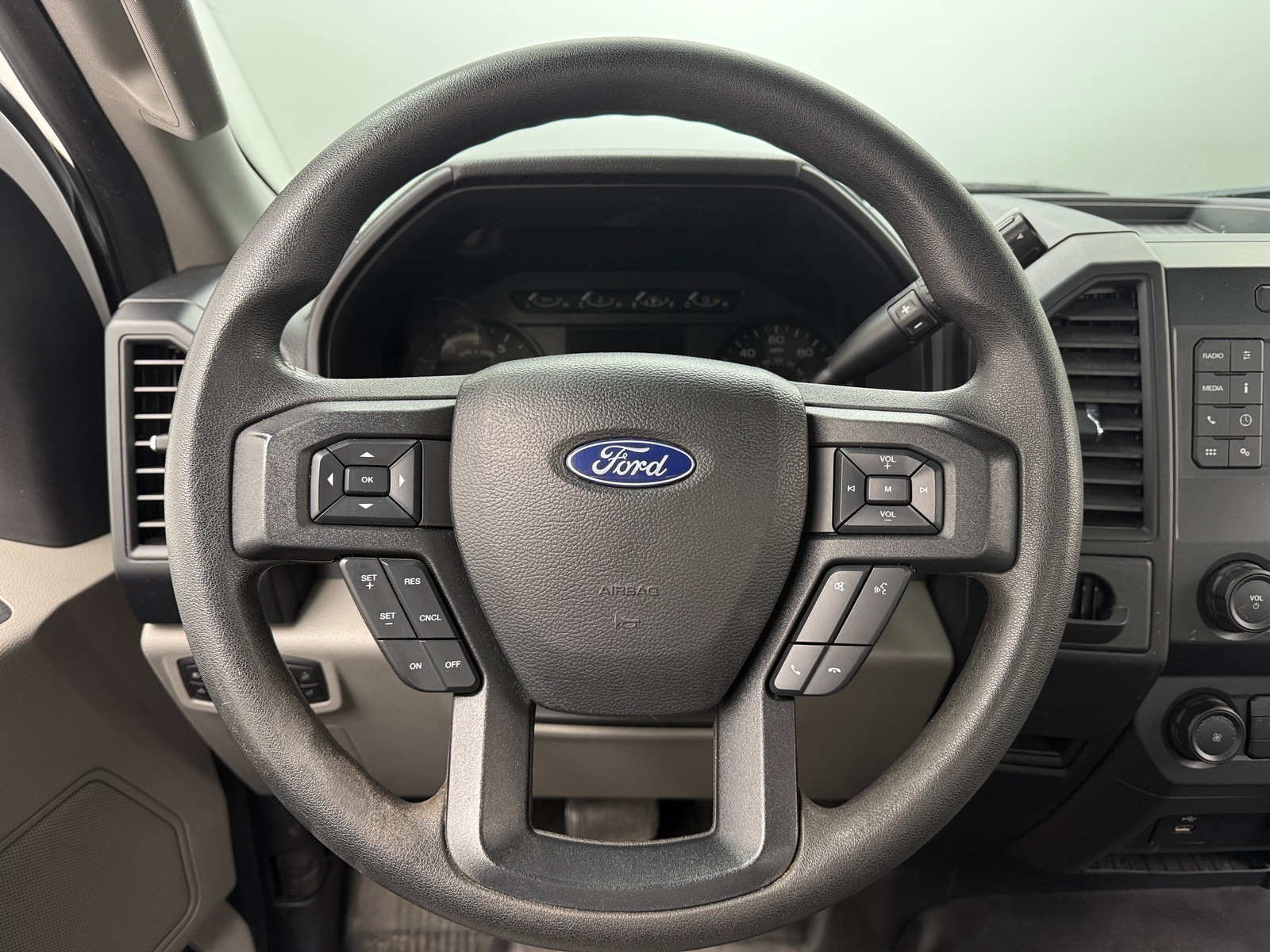 Thumbnail: 2020 Ford Econoline - 4