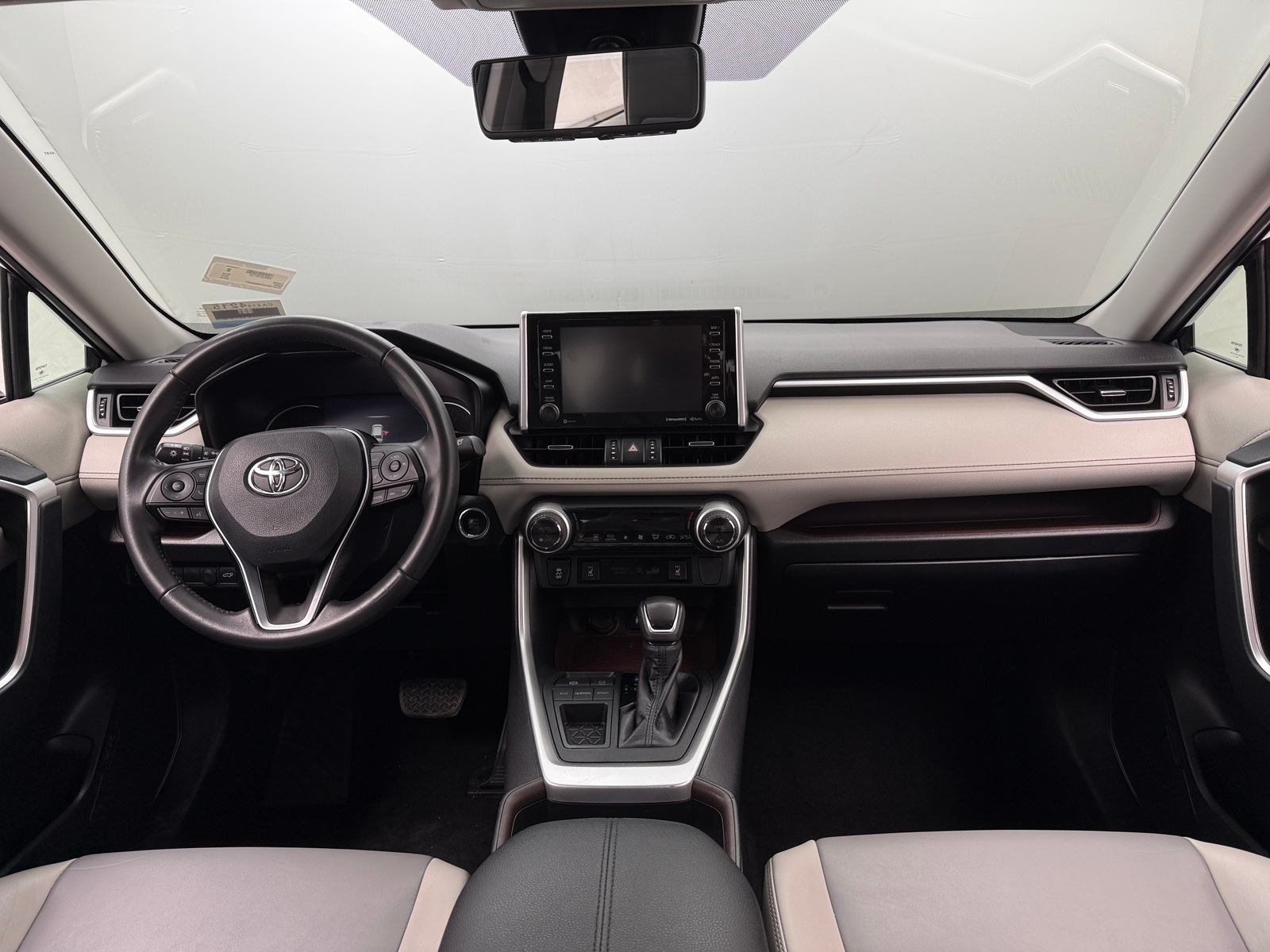 Thumbnail: 2019 Toyota RAV4 - 2